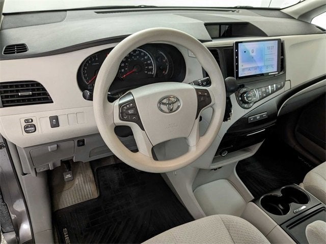 2013 Toyota Sienna LE AAS