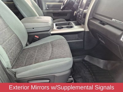 2017 RAM 1500 Big Horn Crew Cab 4x4 5'7" Box