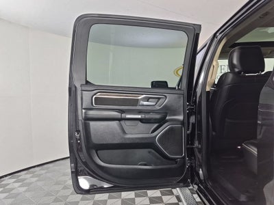 2019 RAM 1500 Laramie Crew Cab 4x4 5'7" Box