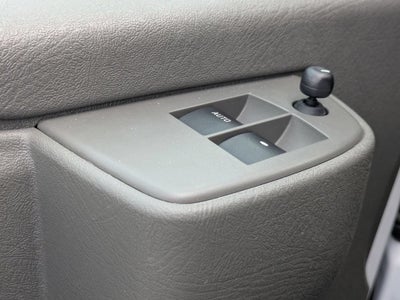 2023 Chevrolet Express Passenger 3500 1LS