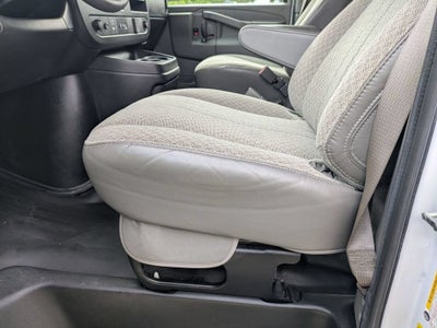 2023 Chevrolet Express Passenger 3500 1LS
