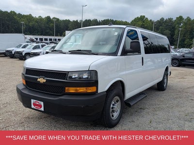 2023 Chevrolet Express Passenger 3500 1LS