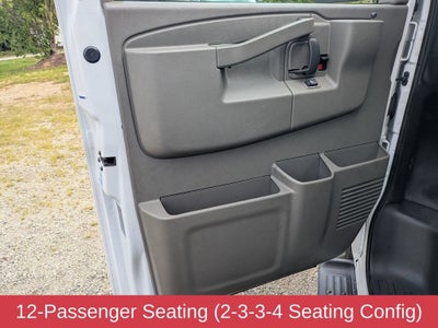 2023 Chevrolet Express Passenger 3500 1LS
