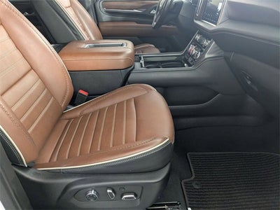 2023 GMC Yukon Denali Ultimate