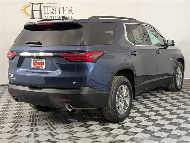 2022 Chevrolet Traverse LT Cloth