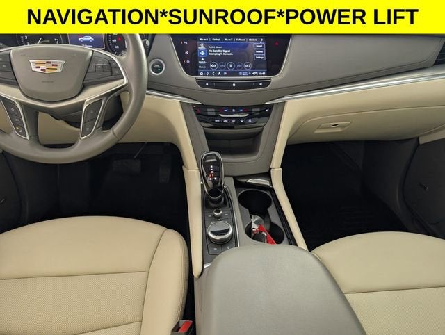 2021 Cadillac XT5 FWD Premium Luxury