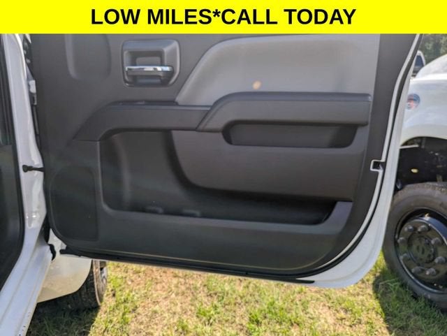 2024 Chevrolet Silverado 5500 HD Work Truck