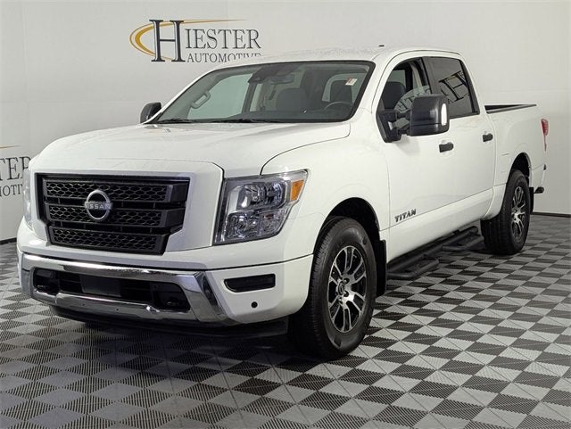 2024 Nissan Titan SV