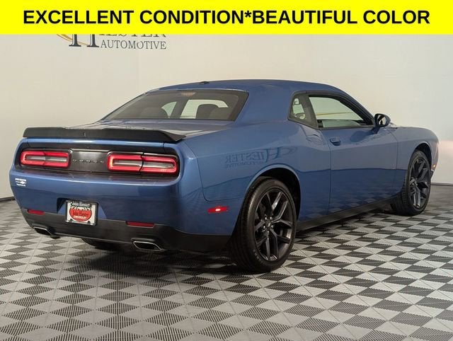 2022 Dodge Challenger SXT