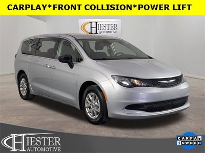 2024 Chrysler Voyager LX