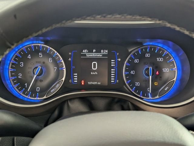 2022 Chrysler Voyager LX