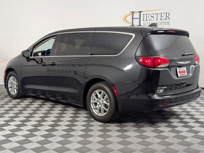 2022 Chrysler Voyager LX