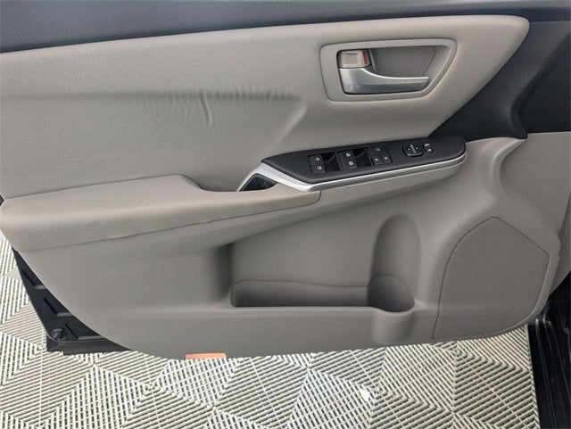 2016 Toyota Camry XLE