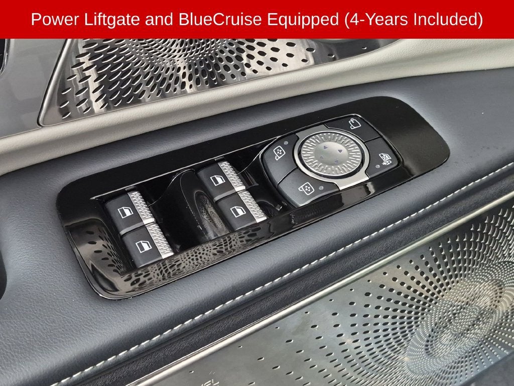 2025 Lincoln Nautilus Reserve