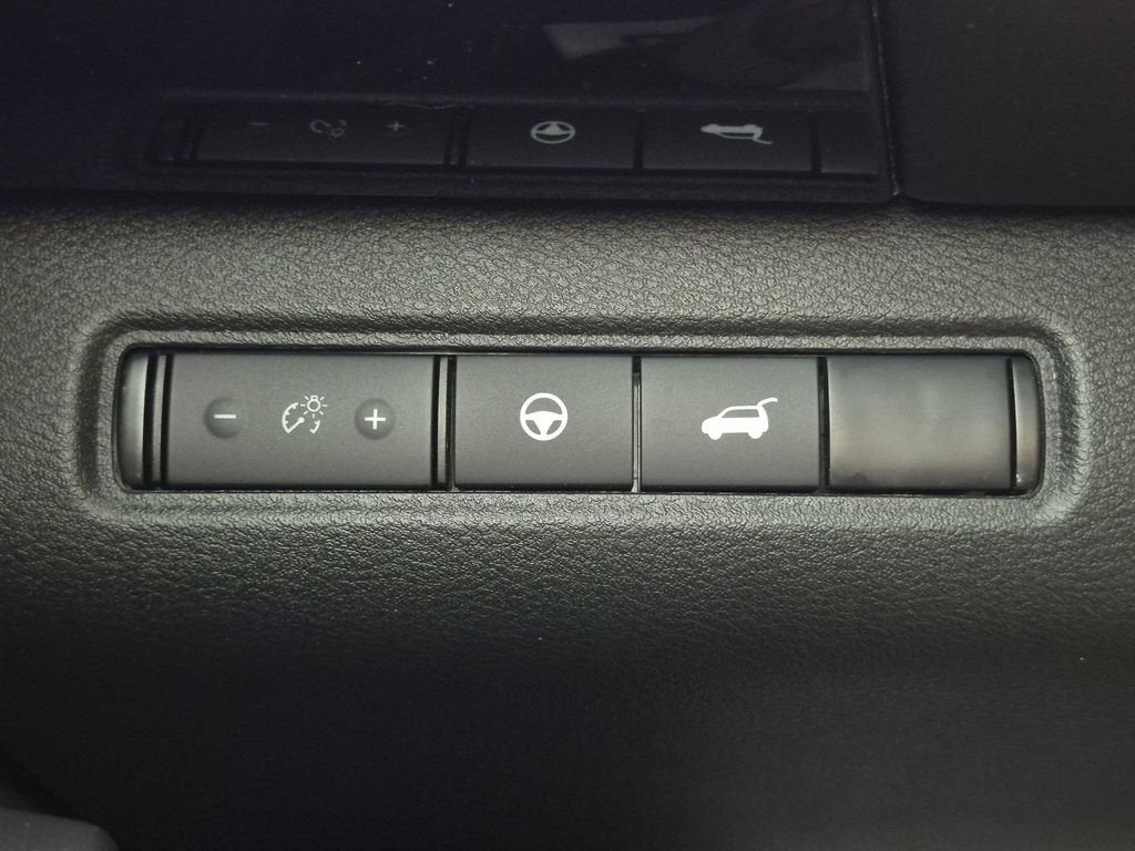 2025 Nissan Pathfinder SV FWD