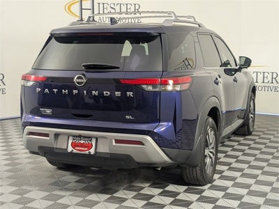 2022 Nissan Pathfinder SL