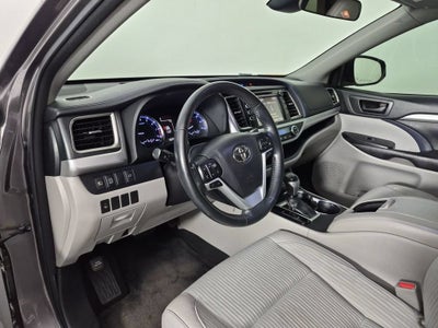 2018 Toyota Highlander LE