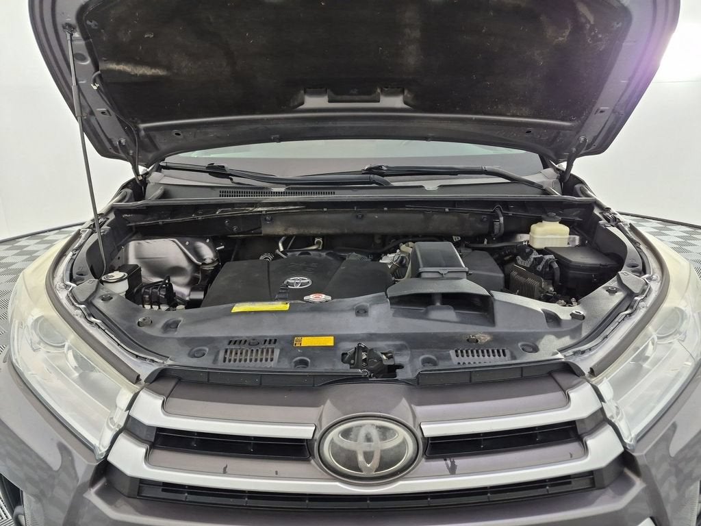 2018 Toyota Highlander LE