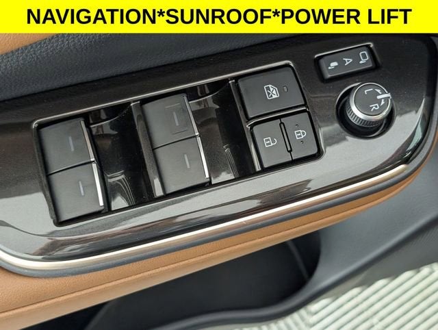 2025 Toyota Crown Signia Limited