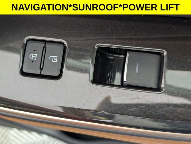 2025 Toyota Crown Signia Limited