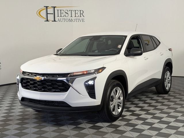 2025 Chevrolet Trax LS