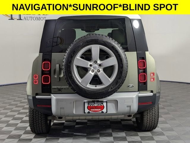 2023 Land Rover Defender SE