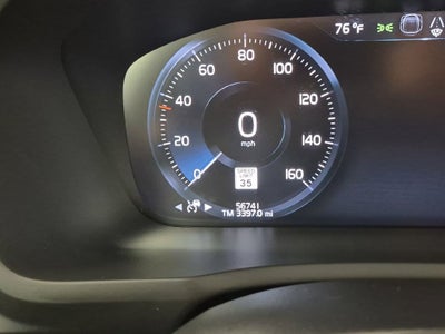 2020 Volvo XC90 T5 Momentum 7 Passenger