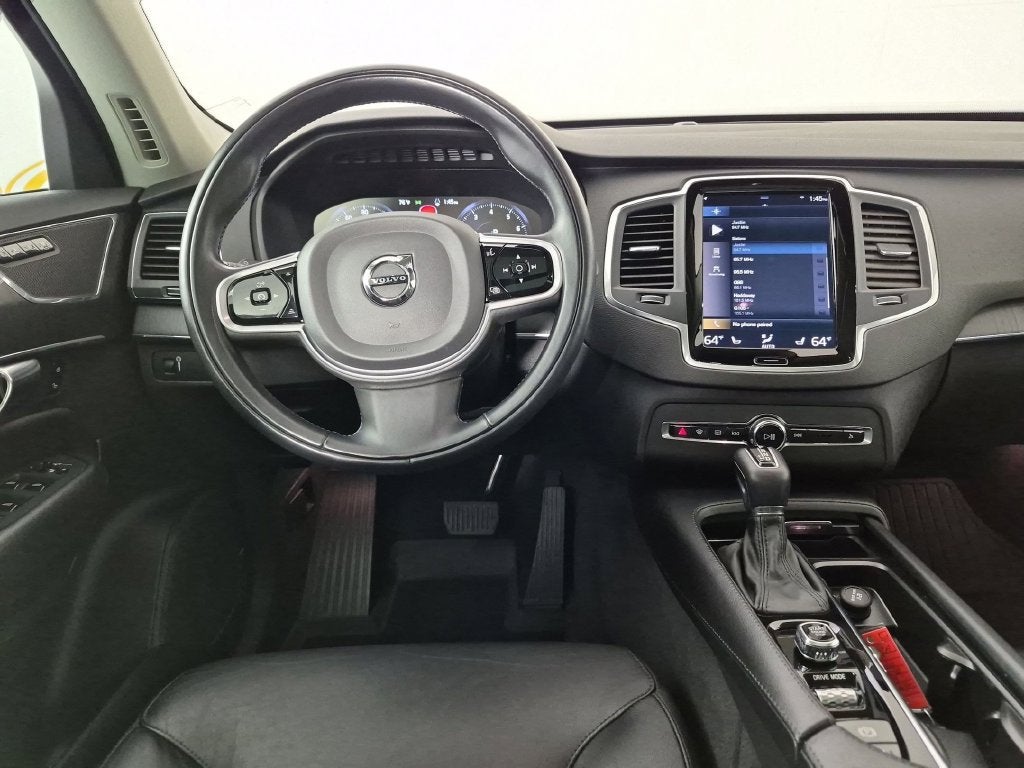 2020 Volvo XC90 T5 Momentum 7 Passenger