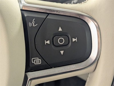 2021 Volvo XC60 Momentum