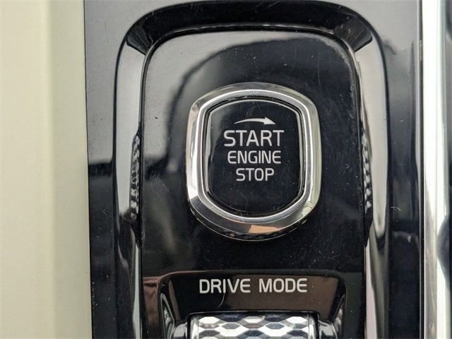 2021 Volvo XC60 Momentum