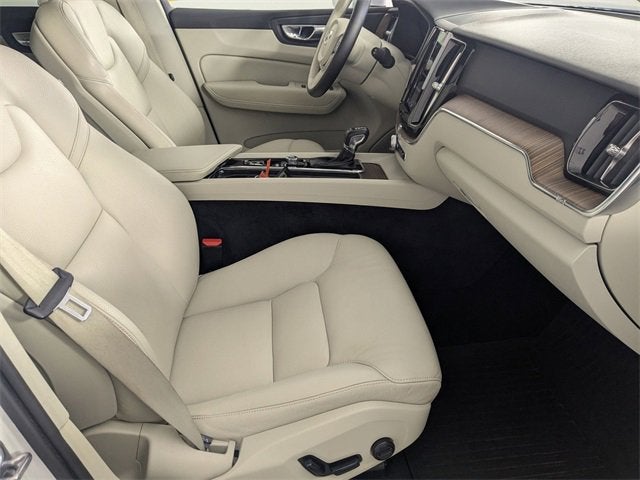 2021 Volvo XC60 Momentum