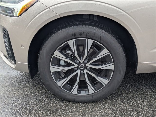 2025 Volvo XC60 Plus