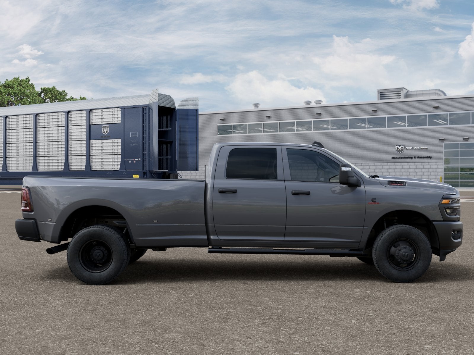 2027 RAM 3500 RAM 3500 TRADESMAN CREW CAB 4X4 8' BOX