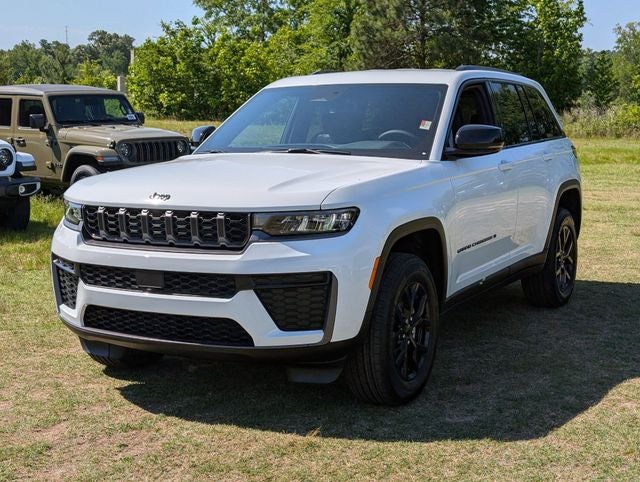 2026 Jeep Grand Cherokee GRAND CHEROKEE LAREDO ALTITUDE 4X2