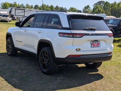 2026 Jeep Grand Cherokee GRAND CHEROKEE LAREDO ALTITUDE 4X2