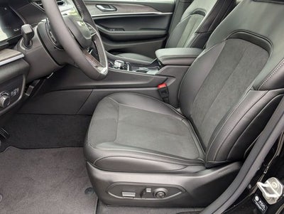 2026 Jeep Grand Cherokee GRAND CHEROKEE LAREDO ALTITUDE 4X2