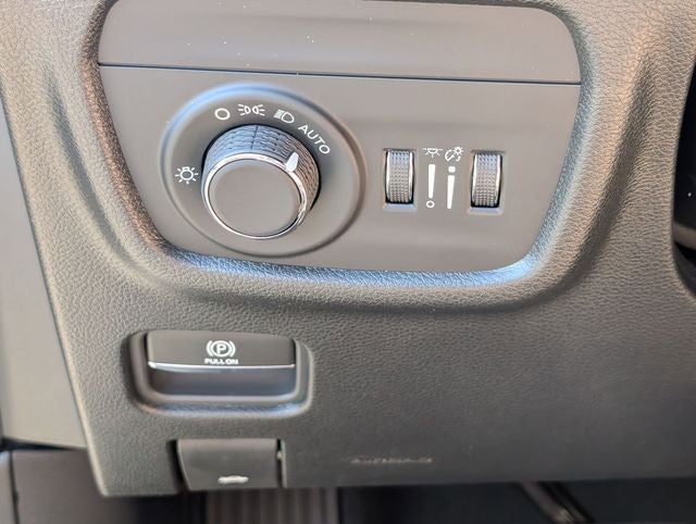 2026 Jeep Grand Cherokee GRAND CHEROKEE LAREDO 4X4