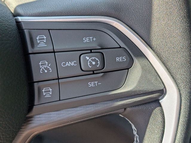 2026 Jeep Grand Cherokee GRAND CHEROKEE LAREDO 4X4
