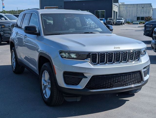 2026 Jeep Grand Cherokee GRAND CHEROKEE LAREDO 4X4