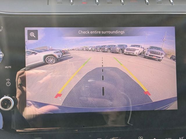 2026 Jeep Grand Cherokee Laredo