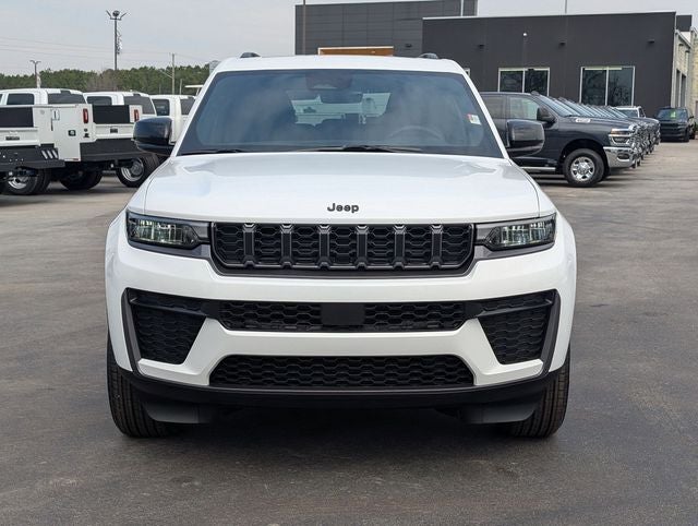 2026 Jeep Grand Cherokee Laredo