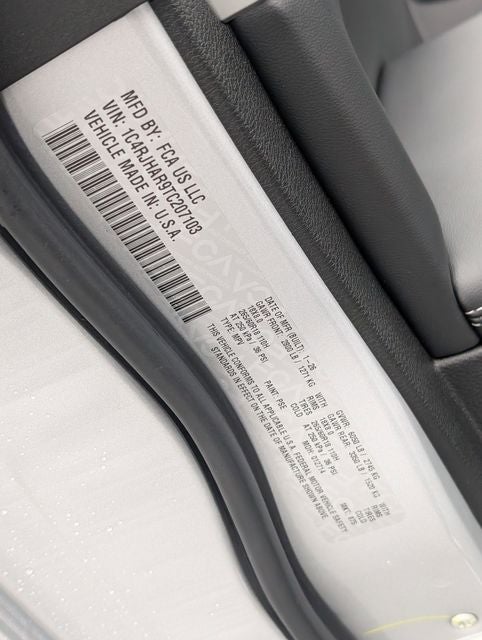 2026 Jeep Grand Cherokee Laredo