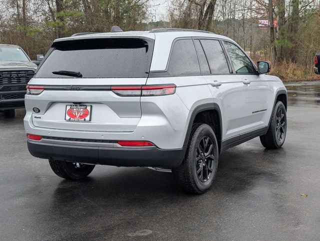 2026 Jeep Grand Cherokee Laredo