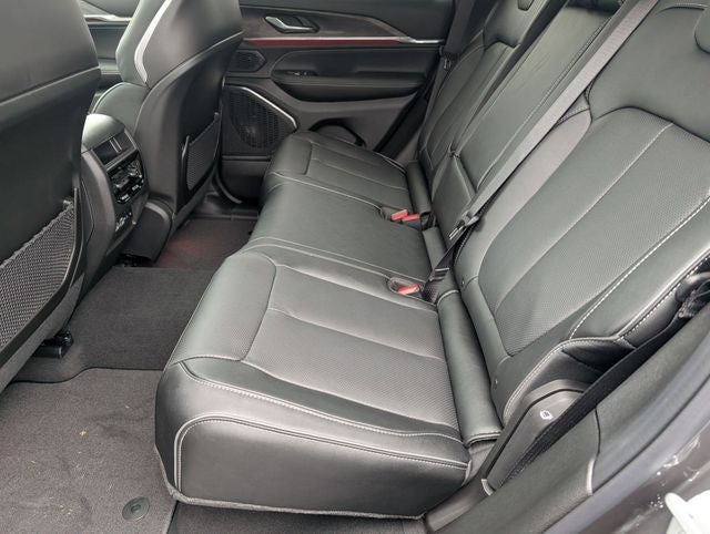 2025 Jeep Grand Cherokee Overland