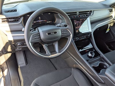 2025 Jeep Grand Cherokee L Laredo