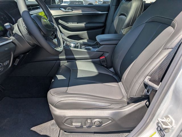 2026 Jeep Grand Cherokee GRAND CHEROKEE L LIMITED 4X2