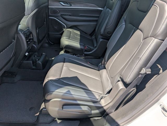 2026 Jeep Grand Cherokee GRAND CHEROKEE L LIMITED 4X2