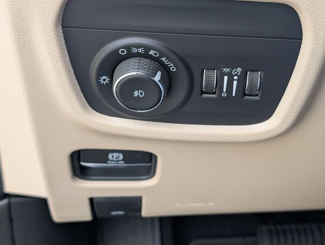 2026 Jeep Grand Cherokee GRAND CHEROKEE L LIMITED 4X2