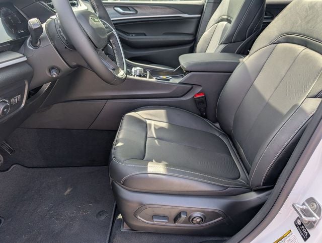 2026 Jeep Grand Cherokee GRAND CHEROKEE L LIMITED RESERVE 4X4