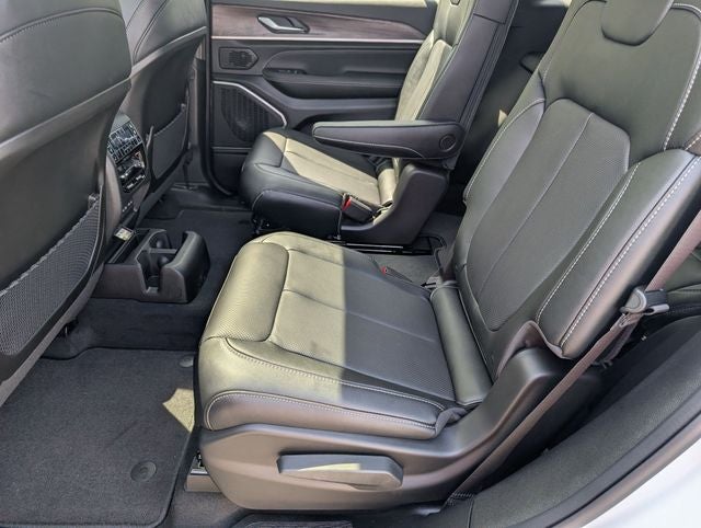2026 Jeep Grand Cherokee GRAND CHEROKEE L LIMITED RESERVE 4X4